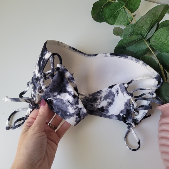Aerie tie dye open sides lace up strapless bikini top - Picture 2 of 5